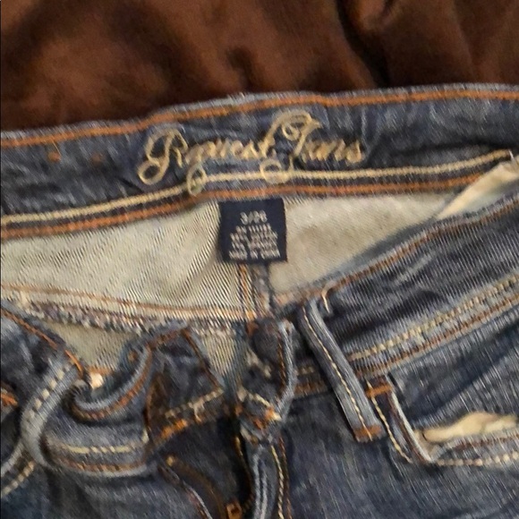 Blue jeans - Picture 2 of 3